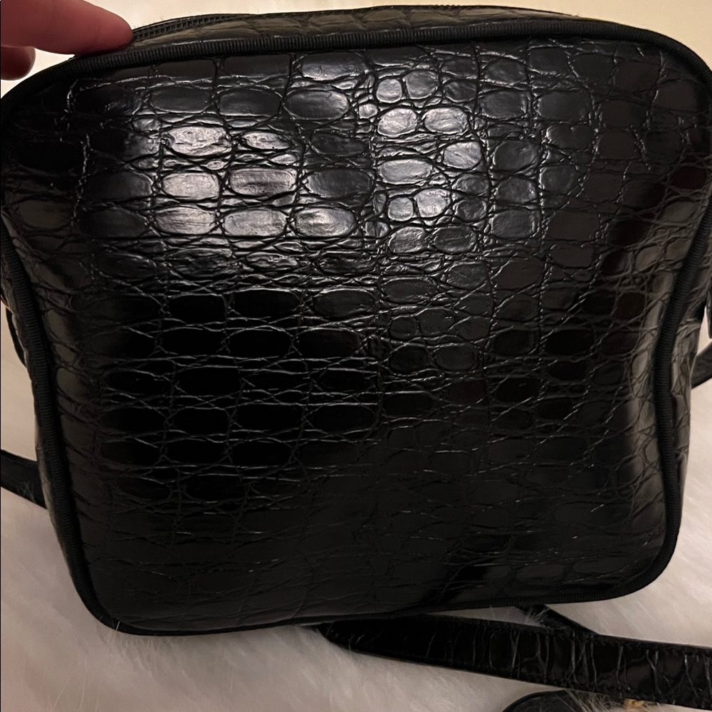 Salvatore Ferragamo Black Croc-Embossed Leather Crossbody with Gold Vara Buckle - Picture 5 of 13